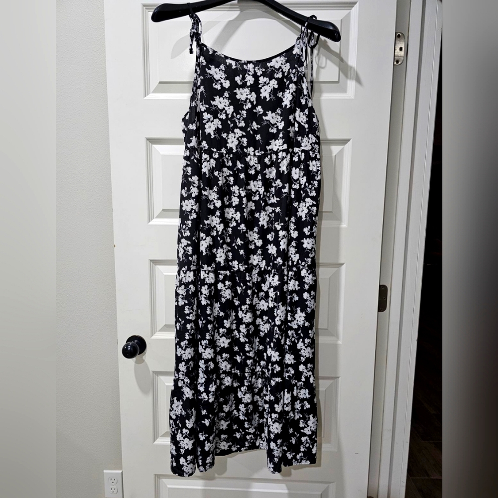 Black with White Flowers Shein Dress